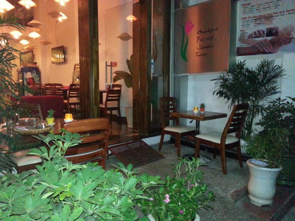 Pink Tulip Hotel Cidade de Ho Chi Minh Exterior foto